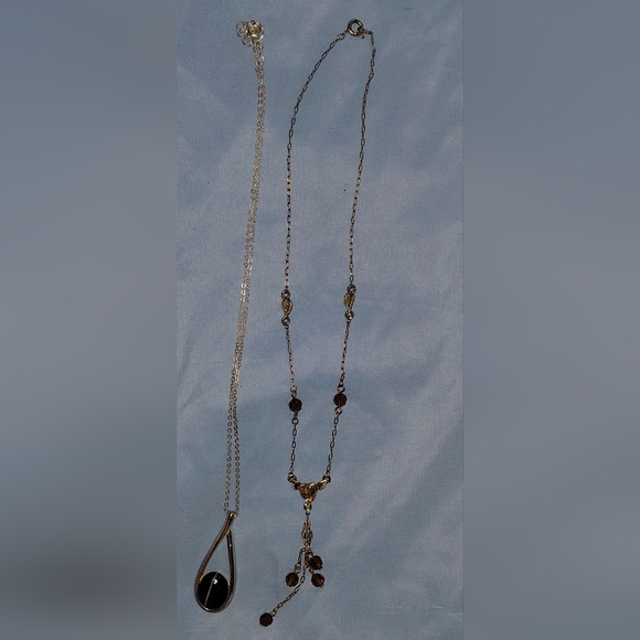 Source Unknown Gold and Silver Necklace Set - Picture 2 of 8